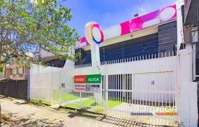 Imagem: O depósito possui 855m² de Área e está localizado em Rebouças