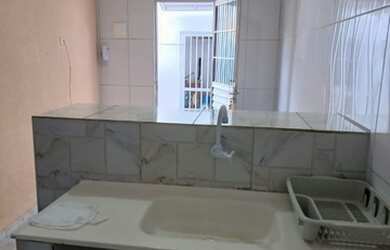 Imagem: A casa possui 1 Dormitório, 1 Banheiro e está localizado