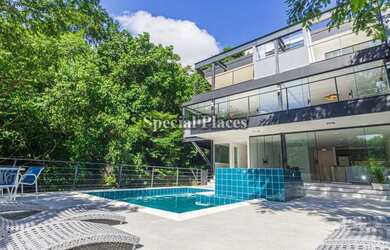 Imagem 5: Belíssima! Projeto contemporâneo em meio a natureza!