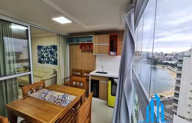 Imagem: O apartamento possui 3 Dormitórios, 1 Banheiro, 2 Vagas na