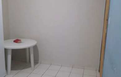 Imagem: A kitnet possui 1 Dormitório, 1 Banheiro, 1 Vaga na garagem