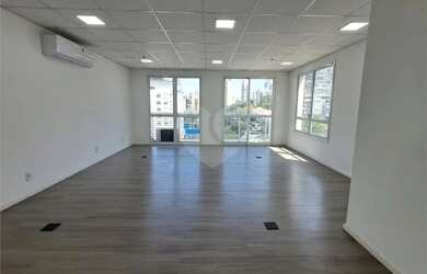 Imagem: O depósito possui 1 Vaga na garagem, 50m² de Área, Imóvel