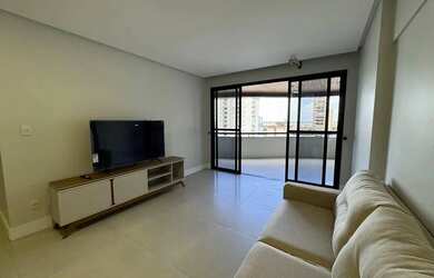 Imagem: O apartamento possui 3 Dormitórios, 5 Banheiros, 2 Vagas na