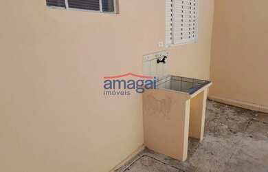 Imagem: A casa possui 2 Dormitórios, 1 Banheiro, 35m² de Área e