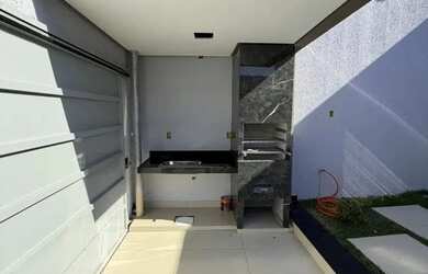 Imagem 6: Casa para Venda em Montes Claros, Interlagos, 3 dormitórios, 1 suíte, 2 banheiros, 2 vagas