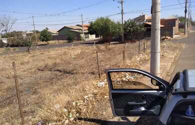 Imagem 3: LOTES A VENDA. 900m² de Área