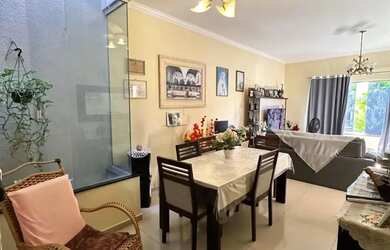 Imagem: A casa em condomínio possui 3 Dormitórios, 2 Banheiros, 1