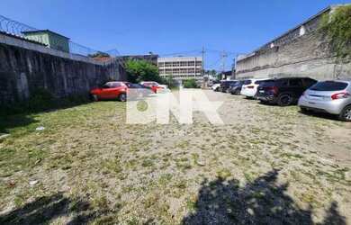 Imagem: O terreno possui 770m² de Área e está localizado em Barra