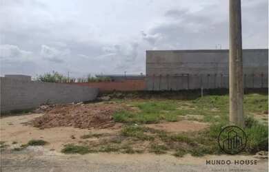 Imagem: O terreno à venda possui 544m² de Área e está localizado