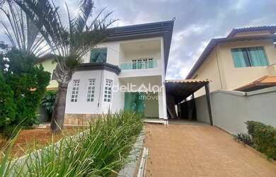 Imagem: A casa possui 5 Dormitórios, 4 Banheiros, 3 Vagas na garagem