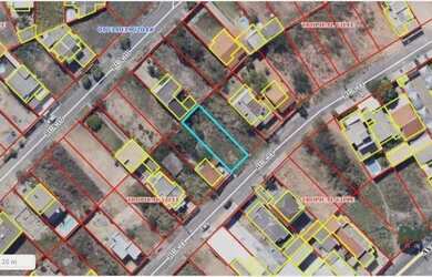 Imagem: O terreno possui 12m² de Área e está localizado em Parque