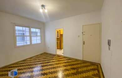 Imagem: O apartamento possui 2 Dormitórios, 1 Banheiro, 60m² de Área