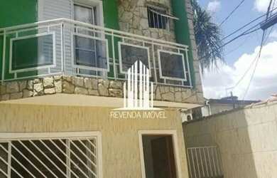 Imagem: A casa possui 2 Dormitórios, 4 Banheiros, 2 Vagas na garagem