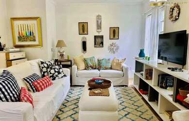 Imagem: A casa em condomínio à venda possui 4 Dormitórios, 3 Banheiros