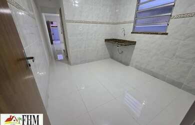 Imagem: A casa possui 2 Dormitórios, 2 Banheiros, 3 Vagas na garagem