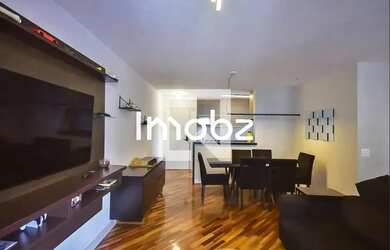 Imagem: O apartamento possui 2 Dormitórios, 2 Banheiros, 1 Vaga na