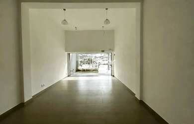 Imagem: O depósito possui 45m² de Área e está localizado em Itapoã