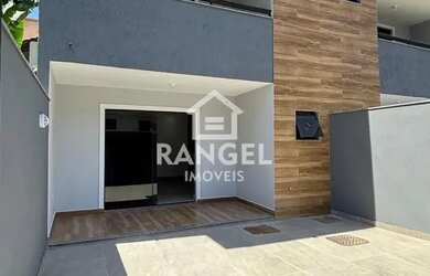 Imagem: A casa em condomínio possui 3 Dormitórios, 3 Banheiros, 4