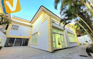 Imagem 1: Sobrado Alto Padrão. Ar-condicionado, Guarda roupa, 650m² de Áreae5...