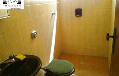 Imagem: A casa possui 3 Dormitórios, 3 Banheiros, 2 Vagas na garagem