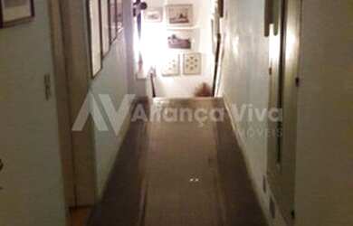 Imagem 12: Laranjeiras Casa 4 quartos, sendo 2 suites