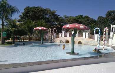 Imagem 13: Di Roma Lacqua Di Roma. Piscina, 1 Vaga na garageme1 Dormitório