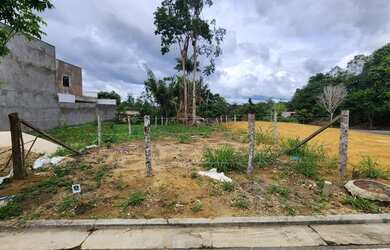 Imagem: O terreno possui 200m² de Área e está localizado em Tarumã