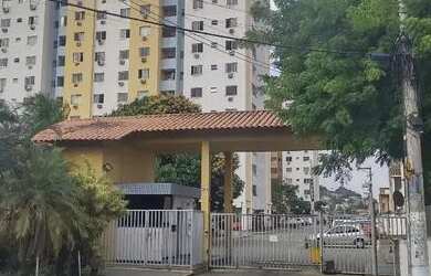 Imagem: O apartamento possui 1 Dormitório, 1 Banheiro, 1 Vaga na garagem