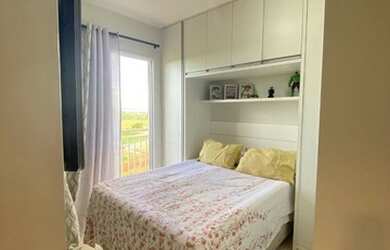 Imagem: O apartamento possui 2 Dormitórios, 1 Banheiro, 1 Vaga na garagem