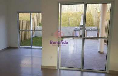 Imagem: A casa em condomínio possui 3 Dormitórios, 2 Banheiros, 2