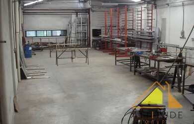 Imagem: O depósito possui 960m² de Área e está localizado em Demarchi