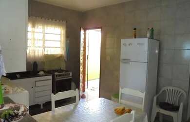 Imagem 3: Casa para venda com 82 metros quadrados com 2 quartos em Jardim Praia...