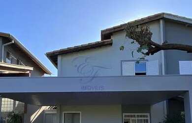 Imagem: A casa em condomínio possui 3 Dormitórios, 4 Banheiros, 2