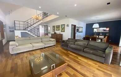 Imagem: A casa em condomínio possui 4 Dormitórios, 5 Banheiros, 5