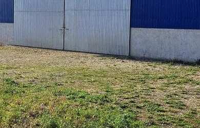 Imagem: O depósito possui 5 Vagas na garagem, 240m² de Área e está