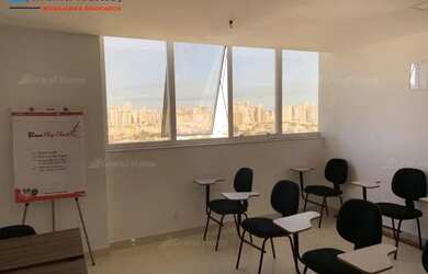 Imagem: O depósito possui 1 Vaga na garagem, 35m² de Área e está