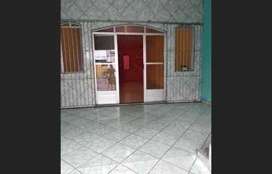 Imagem: A casa possui 3 Dormitórios, 2 Banheiros, 1 Vaga na garagem