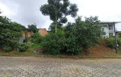 Imagem: O terreno possui 375m² de Área e está localizado em Fortaleza