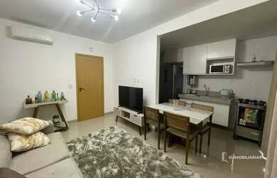 Imagem: O apartamento possui 2 Dormitórios, 2 Banheiros, 2 Vagas na