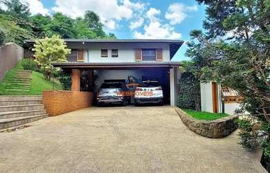 Imagem: A casa em condomínio possui 4 Dormitórios, 4 Banheiros, 5