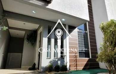 Imagem: A casa possui 2 Dormitórios, 2 Banheiros, 2 Vagas na garagem