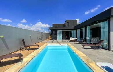 Imagem: A casa em condomínio possui 3 Dormitórios, 5 Banheiros, 5