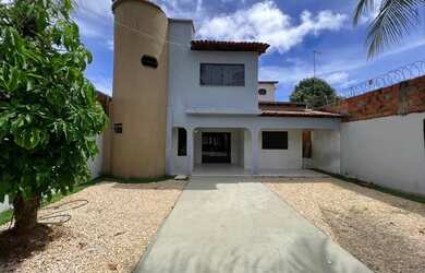 Imagem: A casa possui 5 Dormitórios, 5 Banheiros, 5 Vagas na garagem