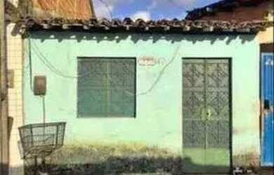 Imagem: A casa possui 2 Dormitórios, 1 Banheiro e está localizado