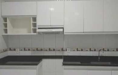 Imagem: A casa possui 2 Dormitórios, 2 Banheiros, 1 Vaga na garagem