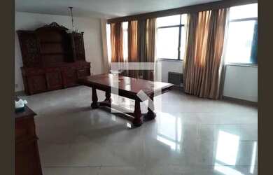 Imagem: O apartamento possui 4 Dormitórios, 4 Banheiros, 1 Vaga na