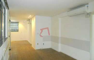 Imagem: O depósito para alugar possui 1 Vaga na garagem e 302m² de