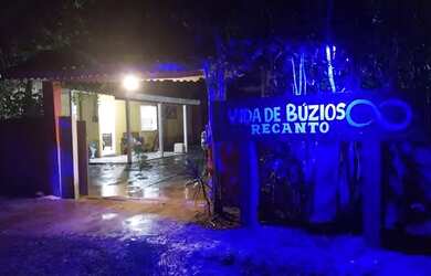 Imagem: A casa possui 5 Dormitórios, 5 Banheiros, 5 Vagas na garagem