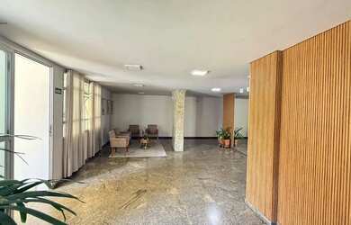 Imagem: O apartamento possui 3 Dormitórios, 2 Banheiros, 1 Vaga na