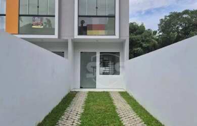 Imagem: A casa possui 2 Dormitórios, 2 Banheiros, 2 Vagas na garagem